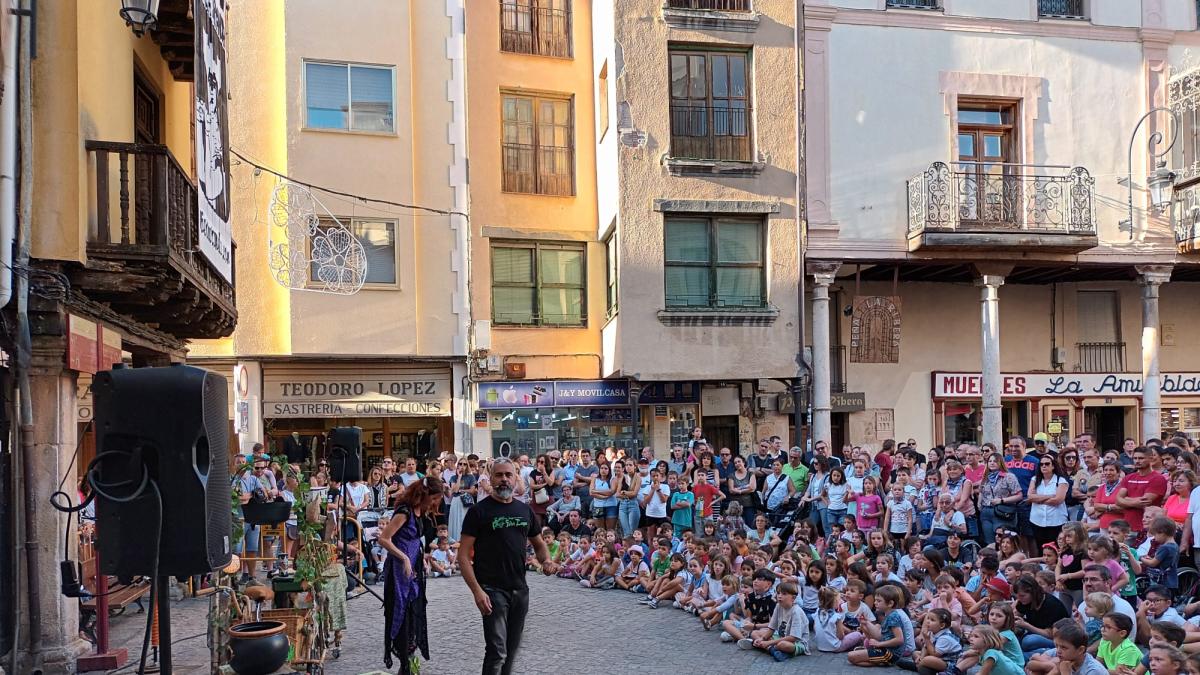 La Feria de la Magia es una actividad consolidada en fiestas de Aranda