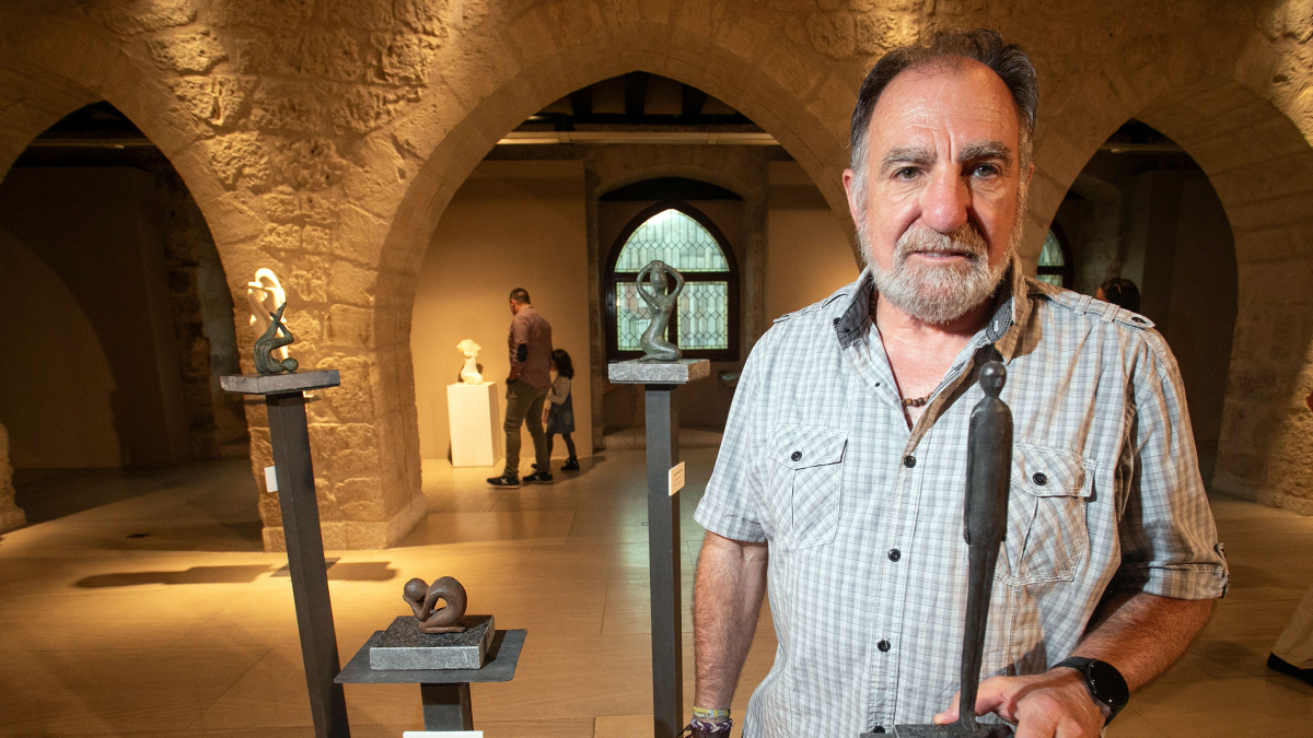 El escultor burgalés espera que sus paisanos le correspondan y se acerquen hasta el Arco de Santa María, que acoge ‘Ilusiones’ entre el 15 de septiembre y el 1 de octubre.