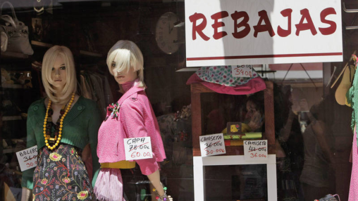 Escaparate de un comercio de la capital burgalesa.