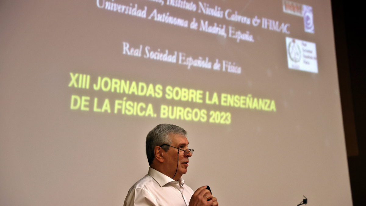 El presidente de la Real Sociedad Española de Física, Luis Viña.