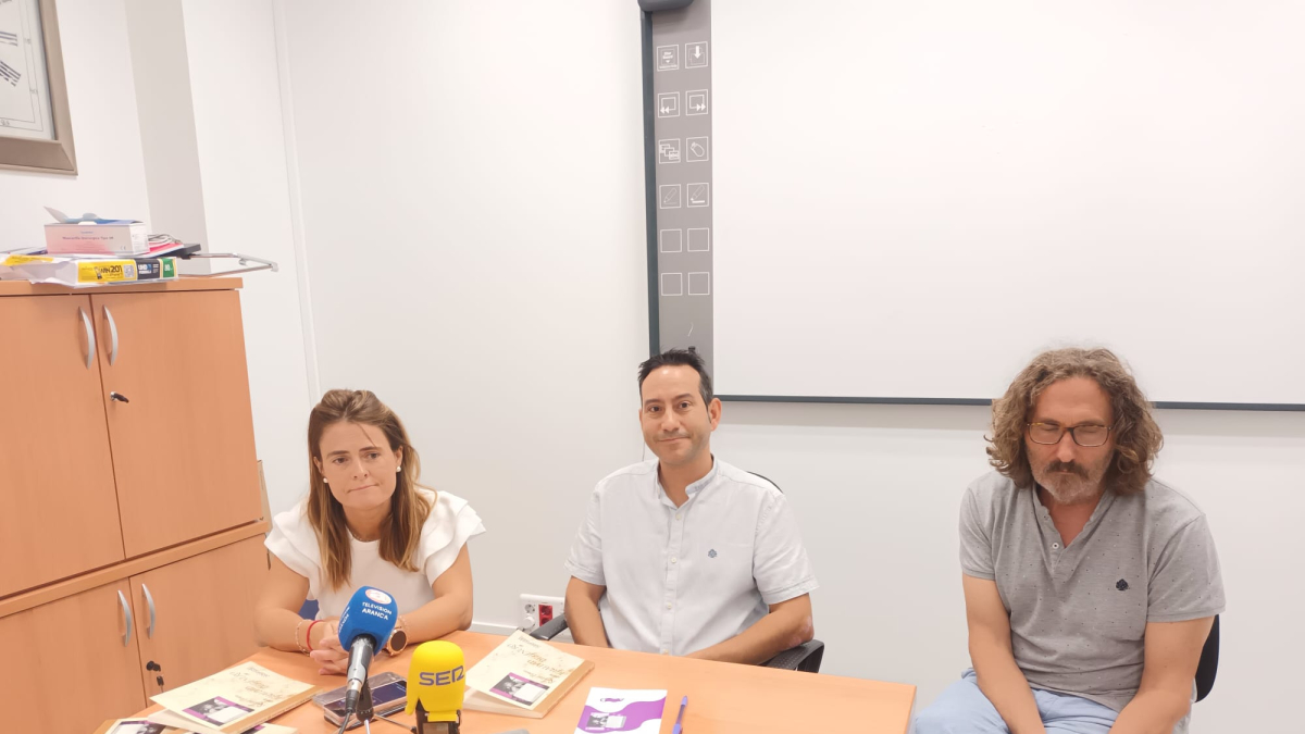 Cristina Valderas fue la promotora de esta edición. A su lado el nuevo concejal, Andrés Gonzalo