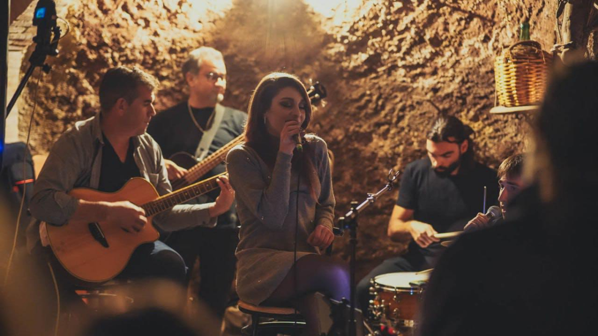 Aranda se llenó el sábado para disfrutar de los espectáculos de las 10 peñas de la ciudad