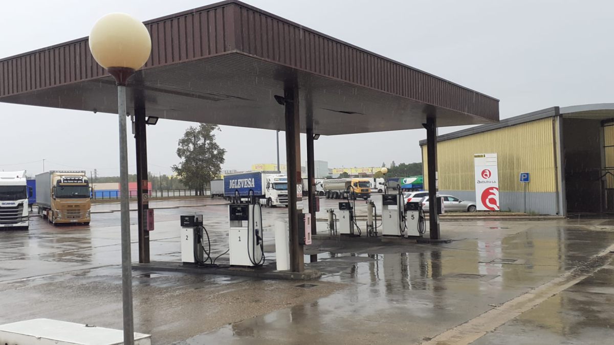 Imagen del aparcamiento de camiones de Asebutra en Aranda de Duero