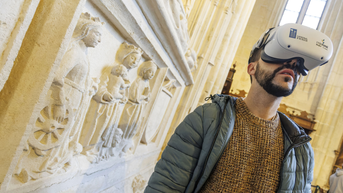 Los asistentes a la presentación del proyecto, ayer, pudieron probar ya la nueva visita virtual.