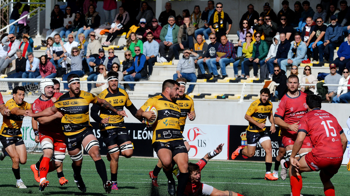 Imagen del partido entre el Recoletas Burgos Caja Rural y Ampo Ordizia.