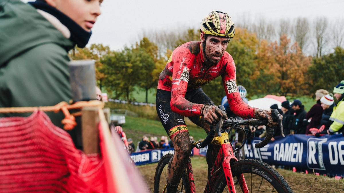 Felipe Orts roza el podio en el Superprestigio.