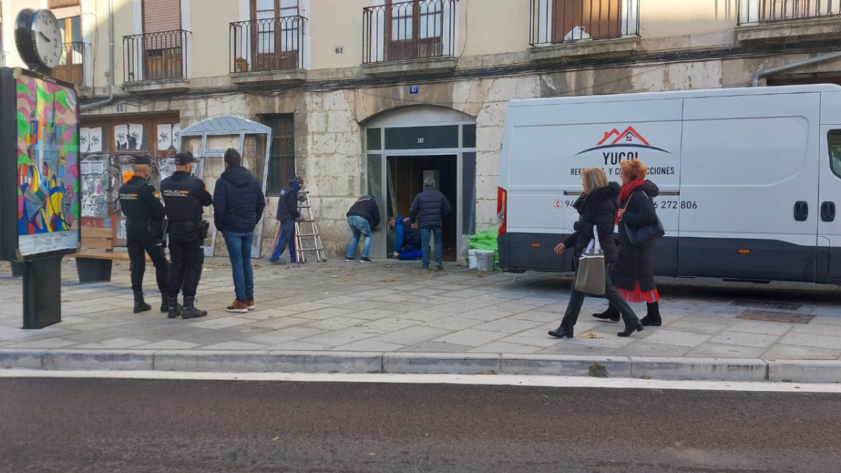Desalojo de los últimos okupas en la calle Santa Clara 45.