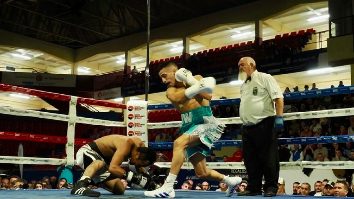 Dos golpes rapidísimos de Yazid Ezzaidani sobrevolaron a su rival, noqueado ya tras el soberbio uppercut que había recibido momentos antes.