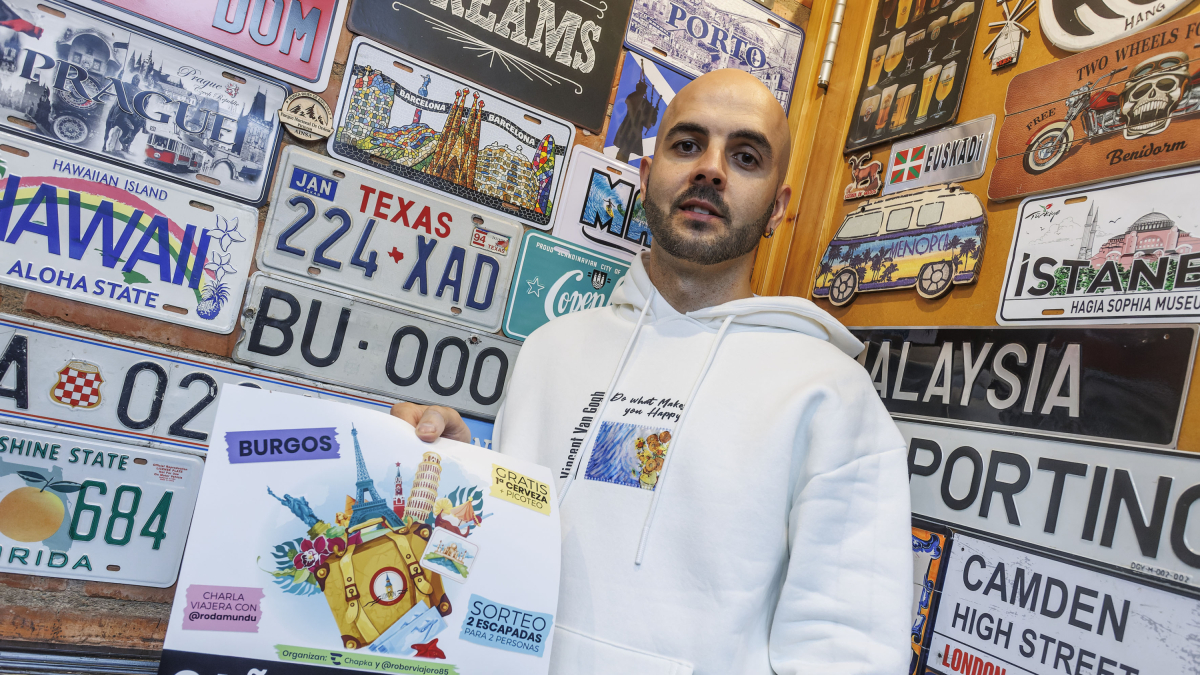 Roberto Ausín, promotor de 'Cañas Viajeras' en Burgos, en La Rúa.