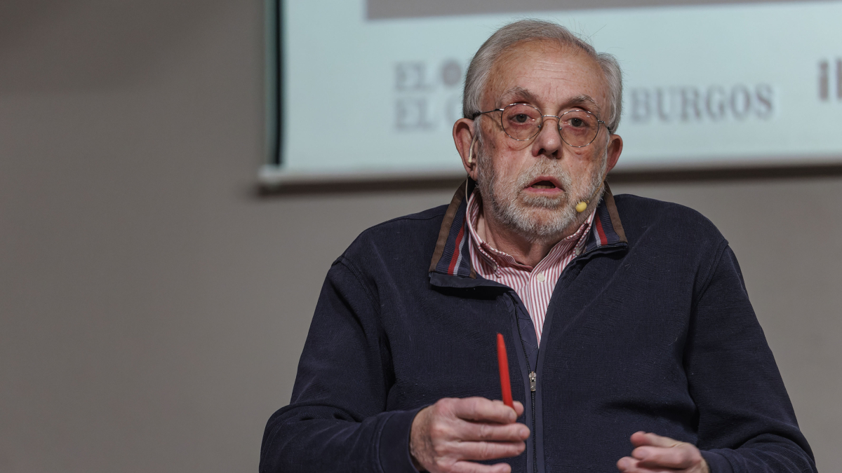 Octavio Granado durante el debate.
