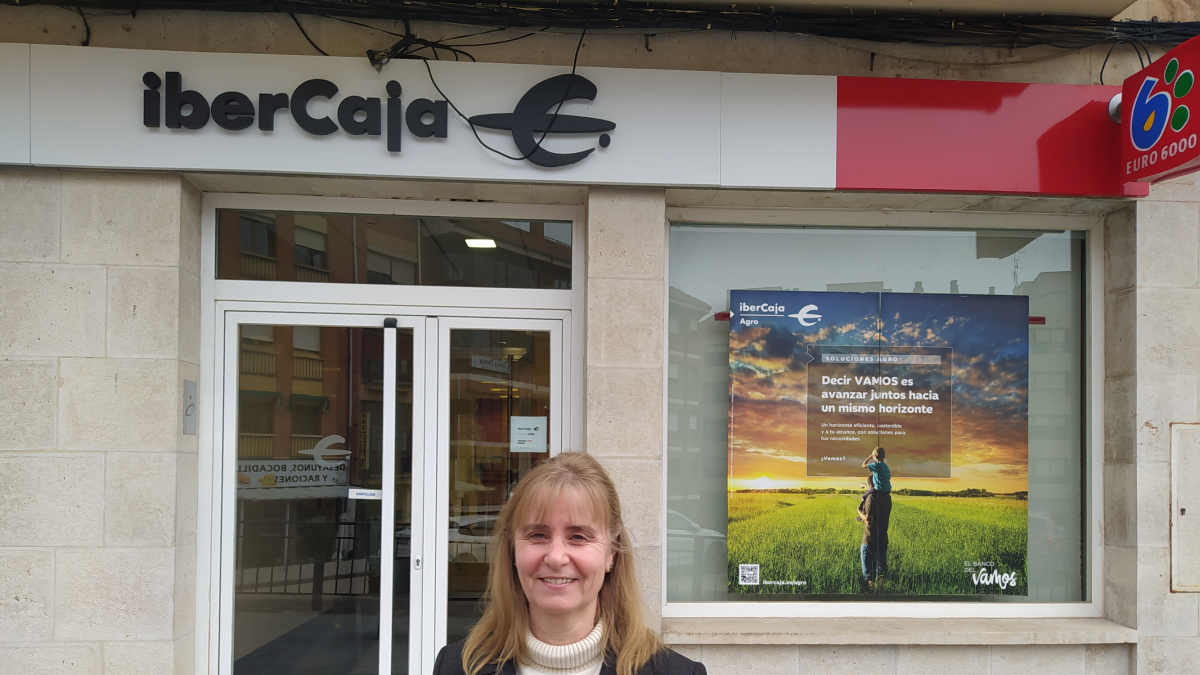 María Reyes Arribas Fernández.