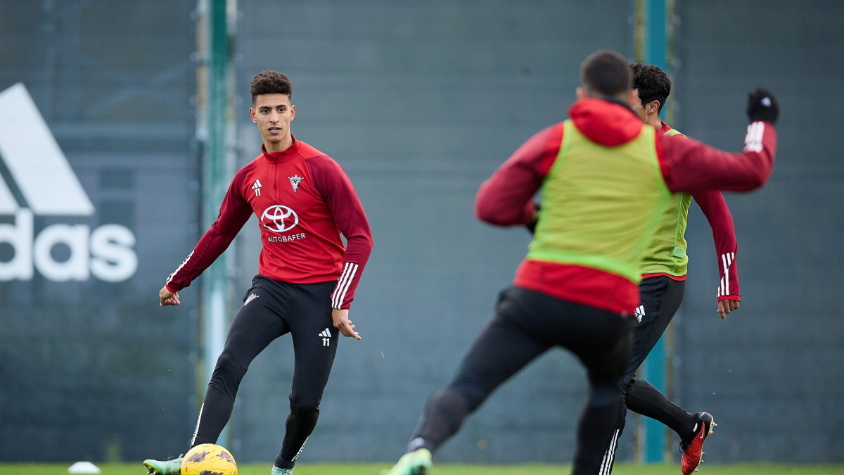 Imagen de un entrenamiento del Mirandés.