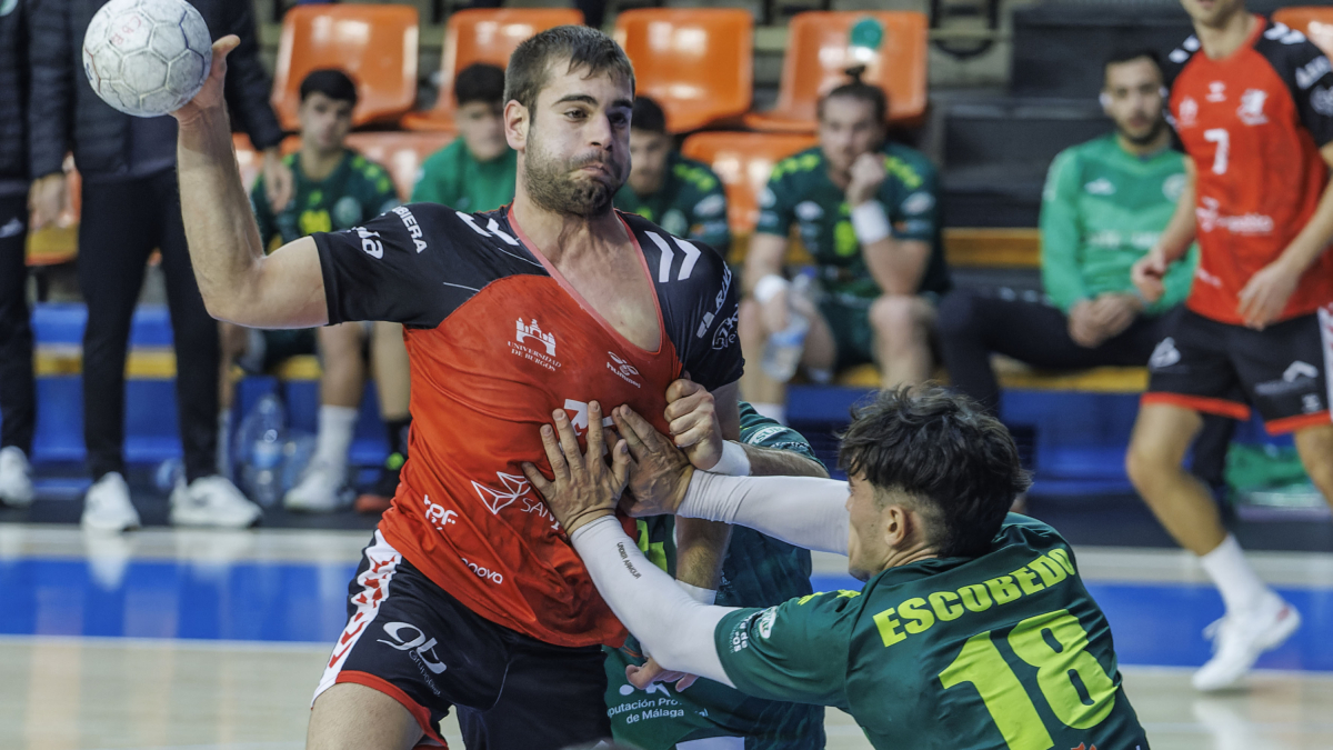 Imagen del partido ante Dólmenes Antequera