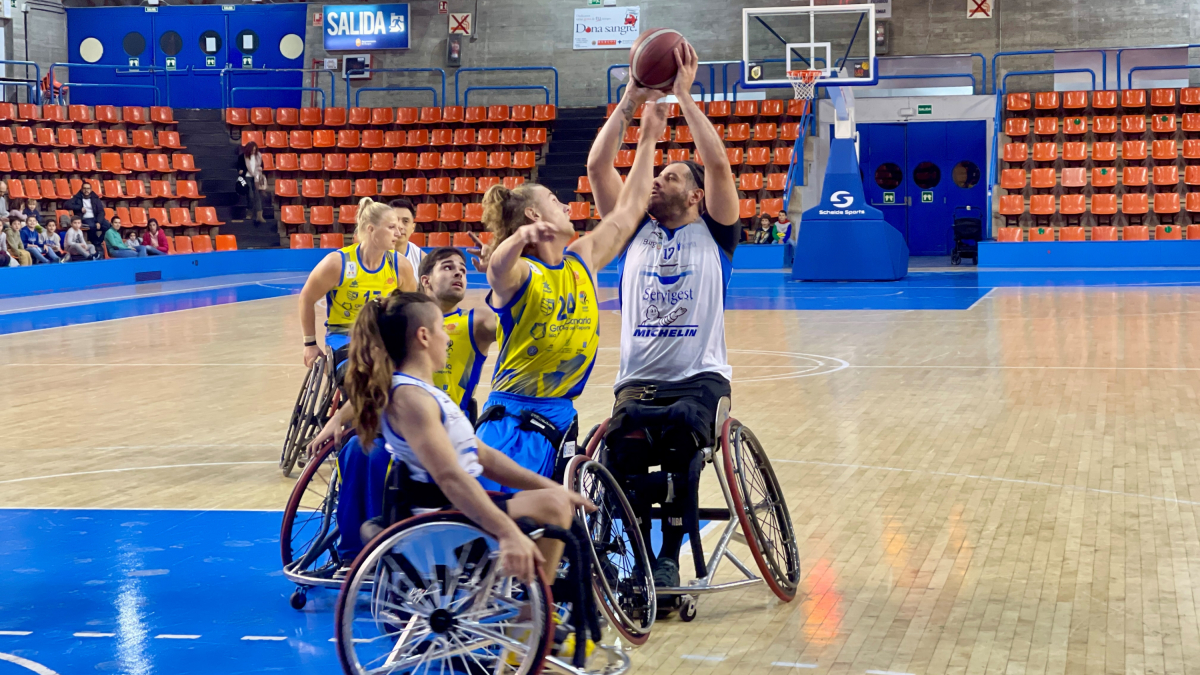 Imagen del partido entre el Servigest Burgos y Econy Gran Canaria.