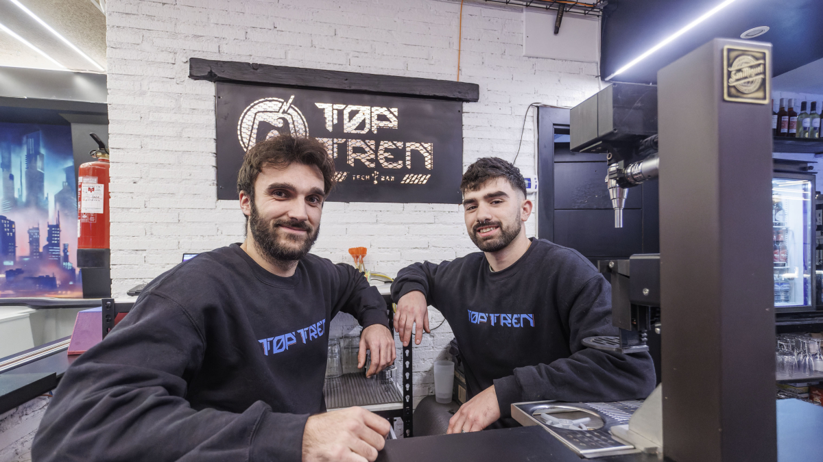 Alejandro Bartolomé y Fernando Martínez son los creadores de Top Tren, ubicado en la calle Calzadas, 25.