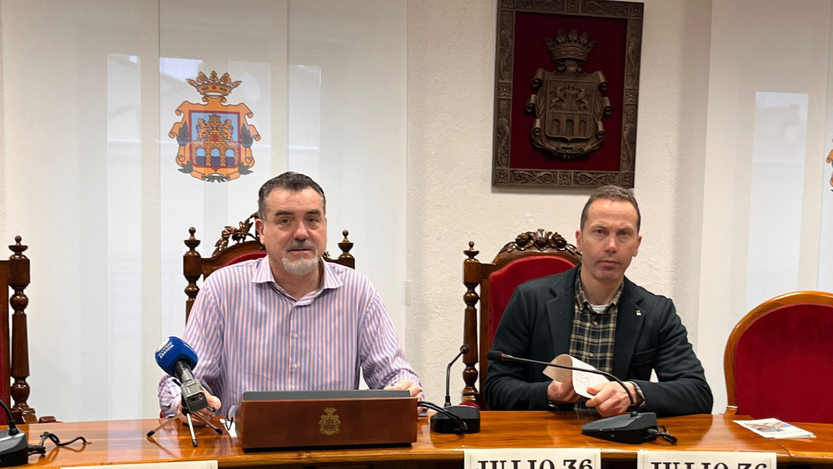 José Antonio Fuertes junto al organizador de Empecinados, Rubén Cob