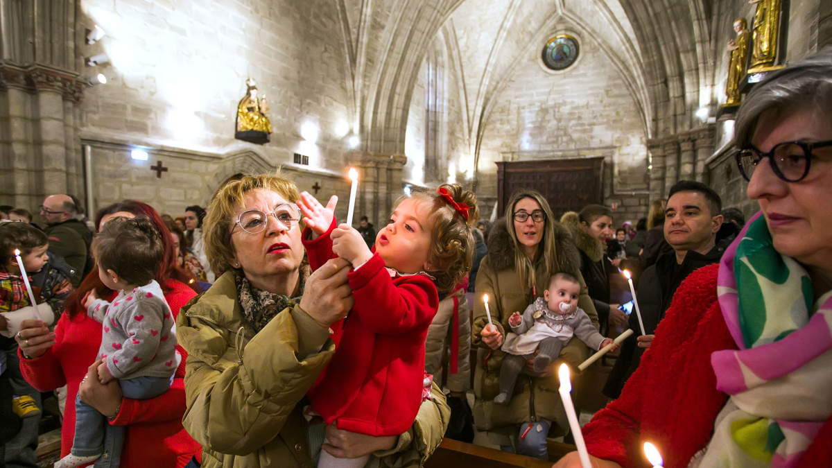 Misa de la Luz en la iglesia Real y Antigua de Gamonal.