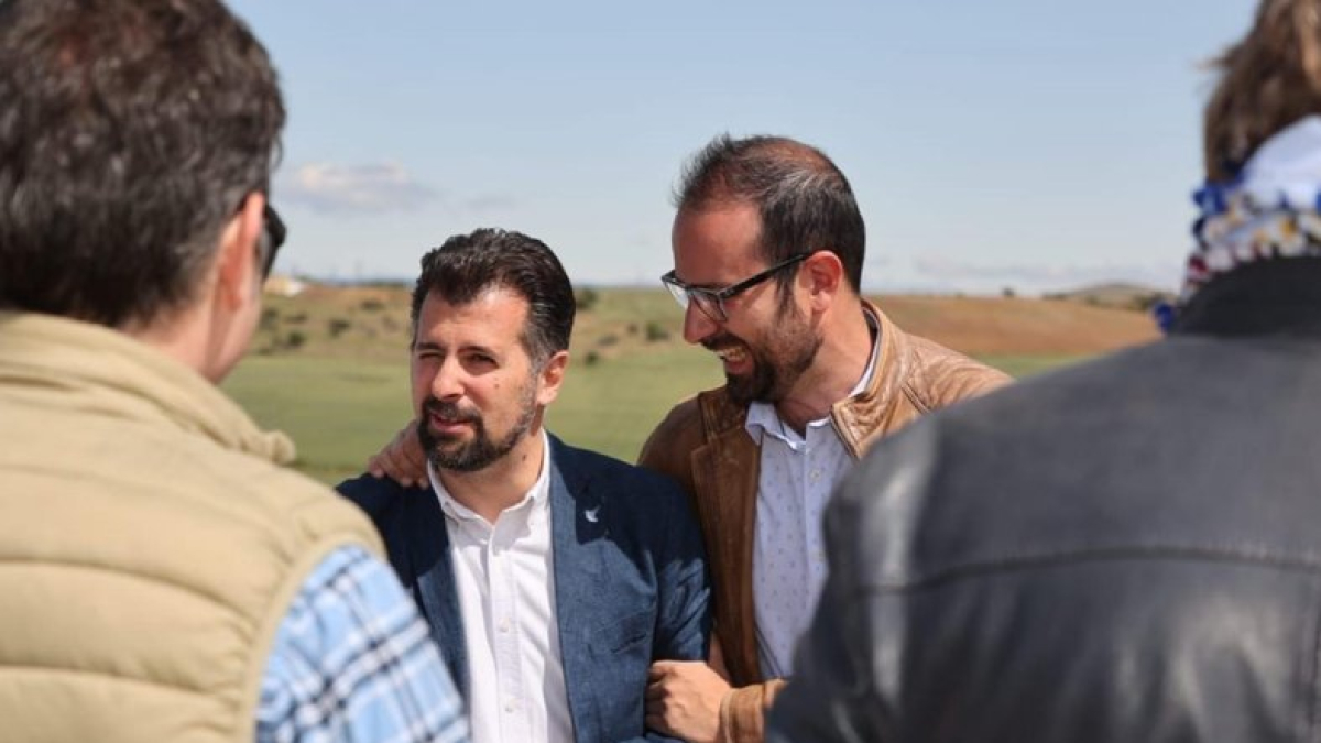 Luis Tudanca y Ángel Hernández, en una imagen de archivo.