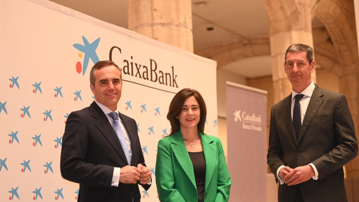 Eduardo Toral, Marta Martín y César Martínez.