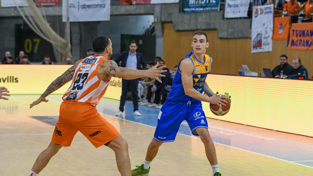 Imagen del partido entre el Leyma Coruña y Longevida San Pablo Burgos.
