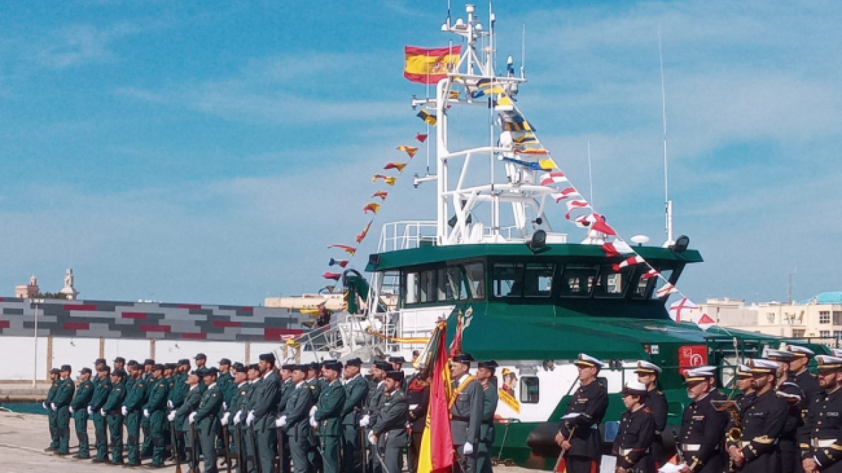 El Servicio Marítimo de la Guardia Civil bautizó la embarcación en recuerdo a Burgos
