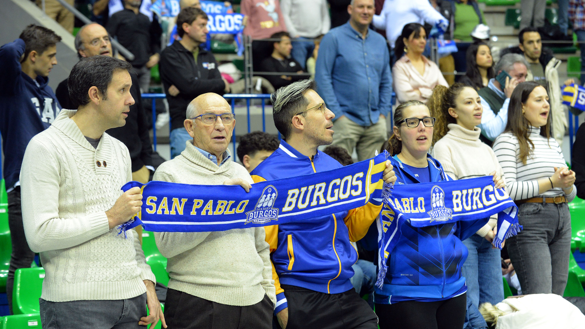 Gran ambiente en el Coliseum para disfrutar de la victoria del San Pablo Burgos.