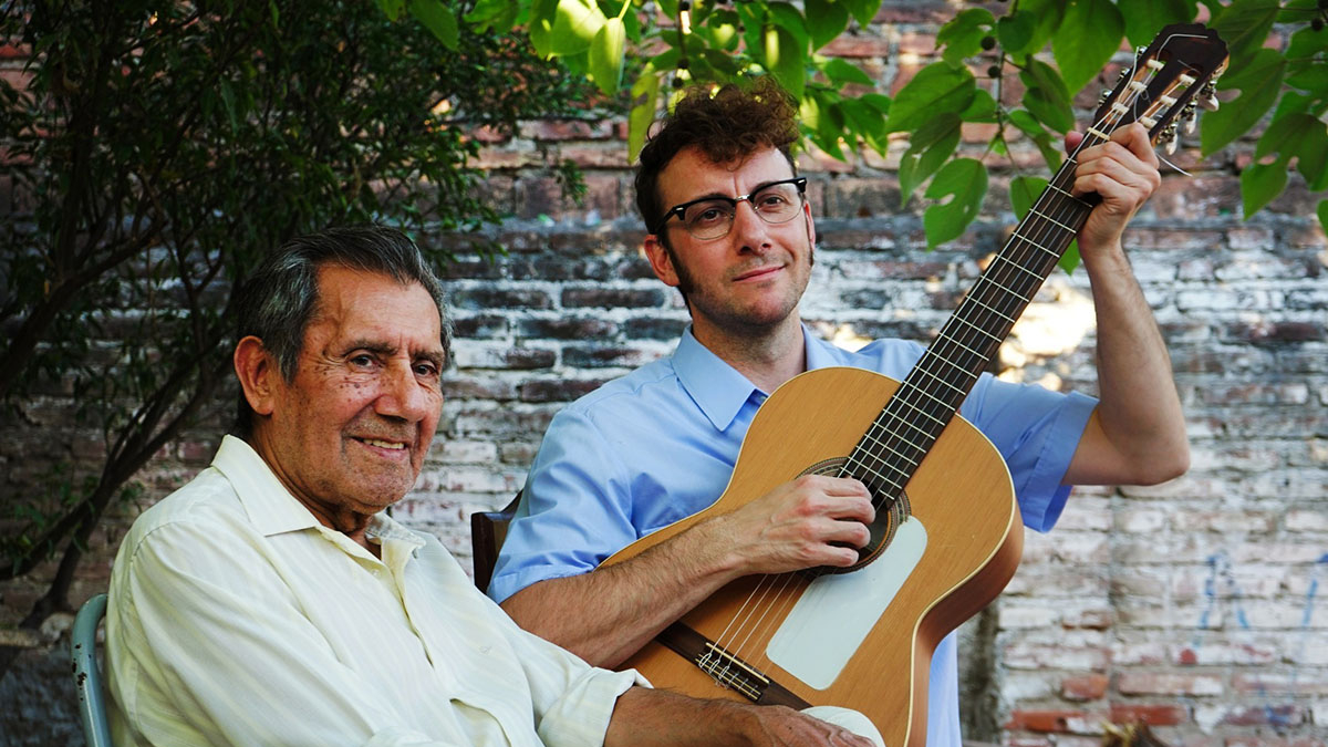 Cuti Carabajal (don Carlos en el filme) y Pepe Lorente (Mauricio) son los protagonistas de 'La estrella azul'.