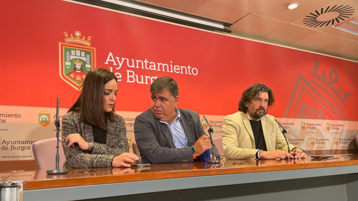 Vanesa Ortega-López, Manuel Manso y Francisco Agrela han presentado la nueva asociación de carácter nacional.