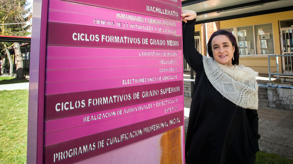 Leticia Alonso, directora del instituto Diego Marín Aguilera.