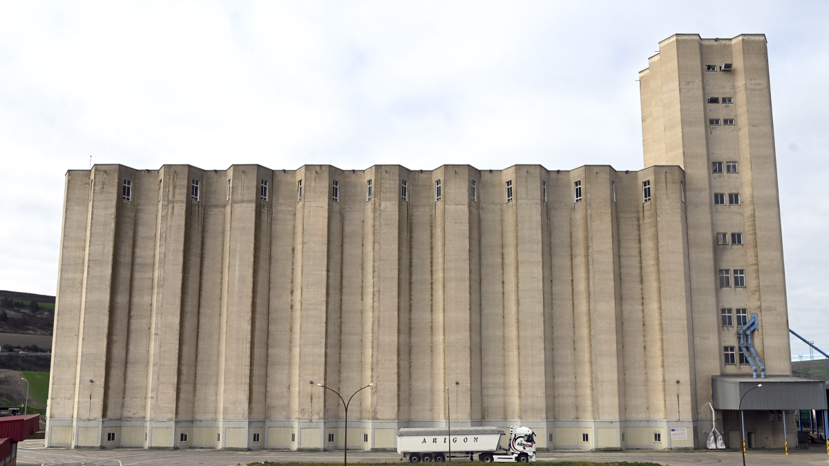 Silo de Octavio Palomo situado en el pueblo burgalés de Pancorbo