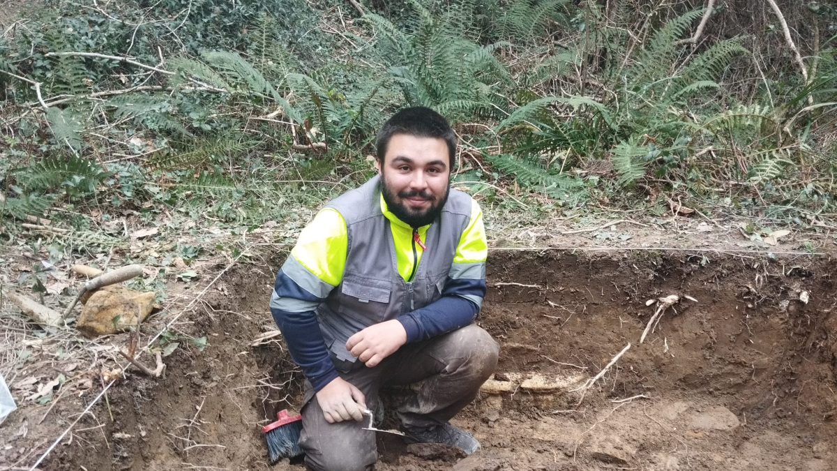 El arqueólogo Jagoba Hidalgo-Mas