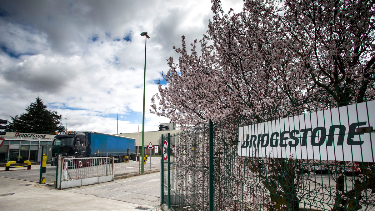 Entrada de la fábrica de Bridgestone en Burgos.