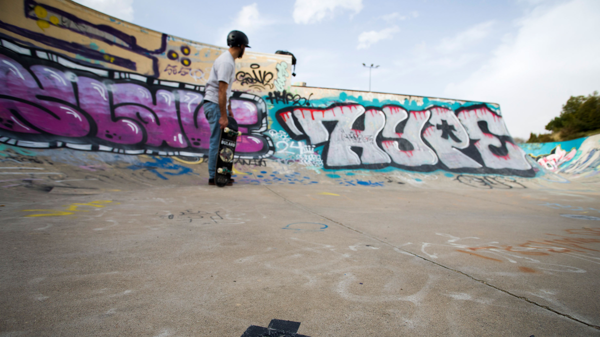 Los habituales del parque se encargan de marcar los desperfectos.