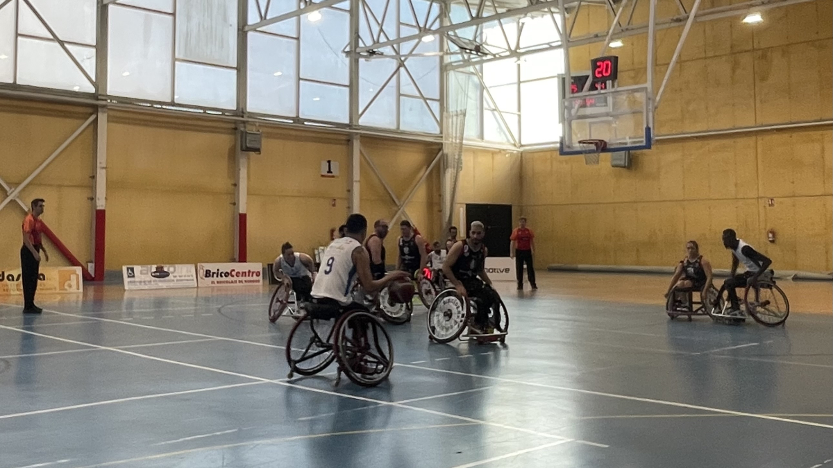 Imagen del partido entre Servigest Burgos y Bidaideak.