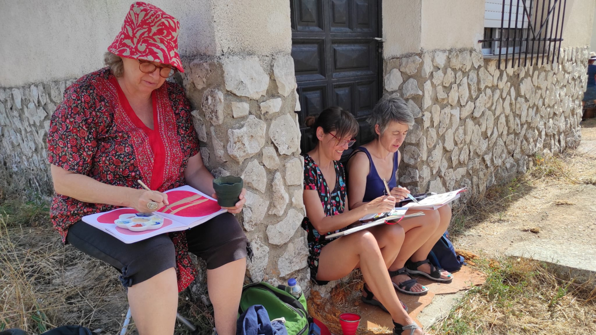 Tres mujeres, manos a la obra, en la anterior edición de ‘Dibujando x Mambrilla’.