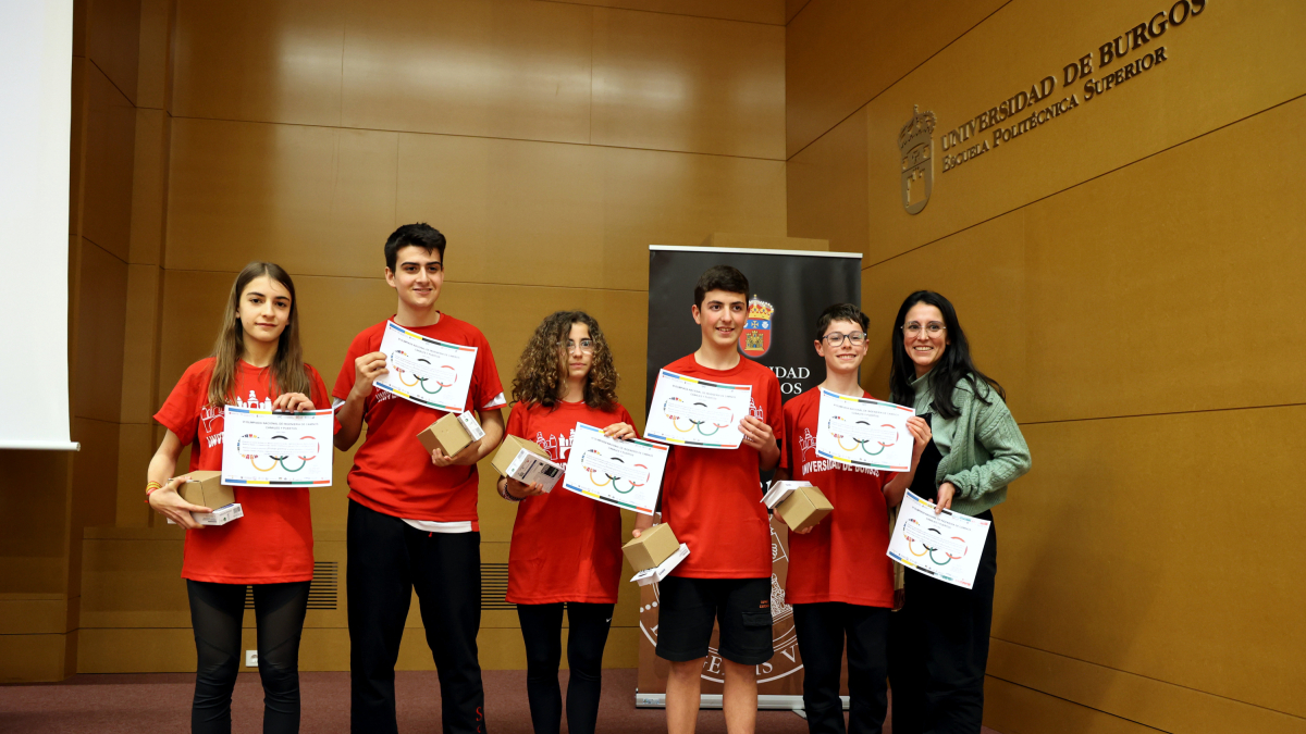 Equipo ganador de la fase local de la VI olimpiada de Ingeniería de Caminos, Canales y Puertos