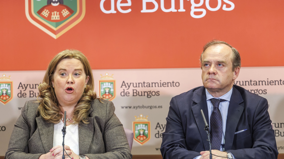Cristina Ayala (PP) y Fernando Martínez-Acitores (Vox), alcaldesa y vicealcalde, respectivamente.