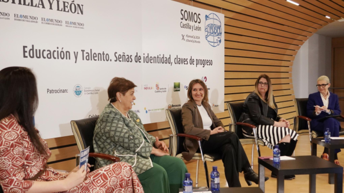 Mesa 'Educación y talento, más allá de la IA' del congreso 'Somos Castilla y León'.