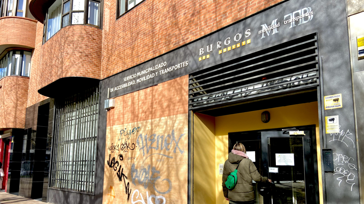 Oficinas del SMYT en la plaza Virgen del Manzano, Burgos.