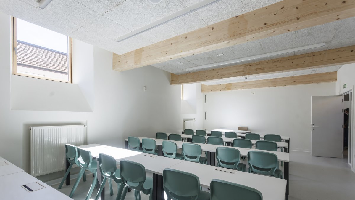 En abril se presentó un nuevo aulario de la facultad de Ciencias de la Salud en el Hospital Militar. 