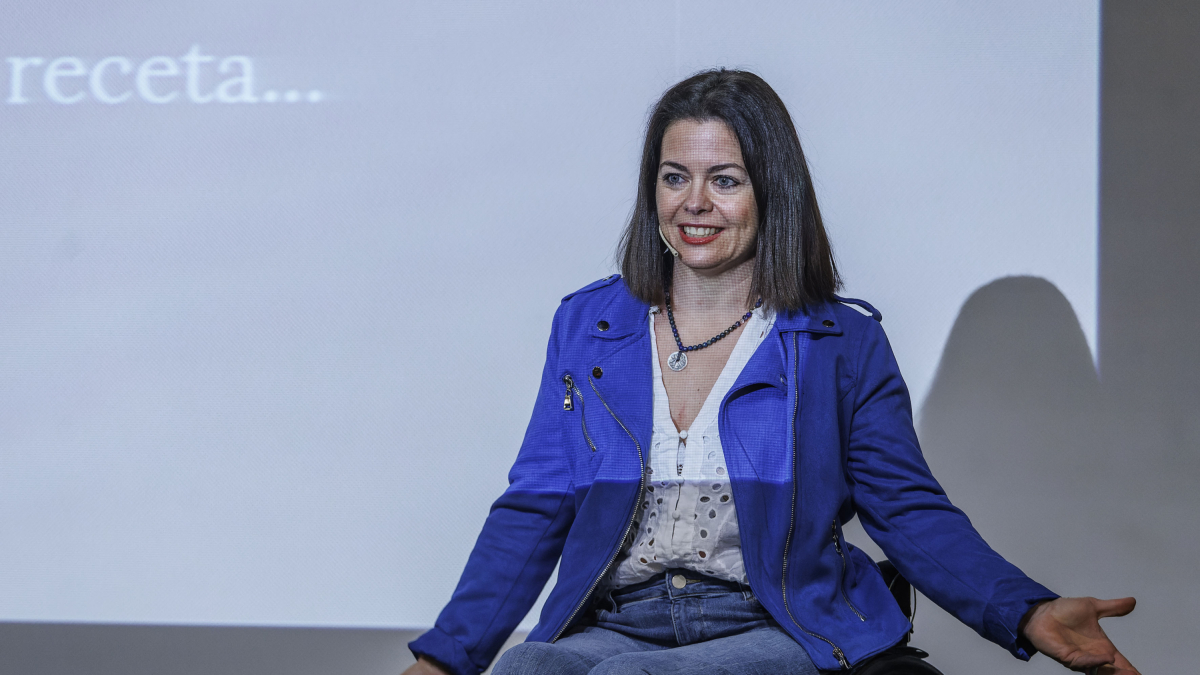 Sonsoles Conde durante la charla motivacional para los alumnos que participan en el programa Planea Emprendedores de Fundación Caja de Burgos.
