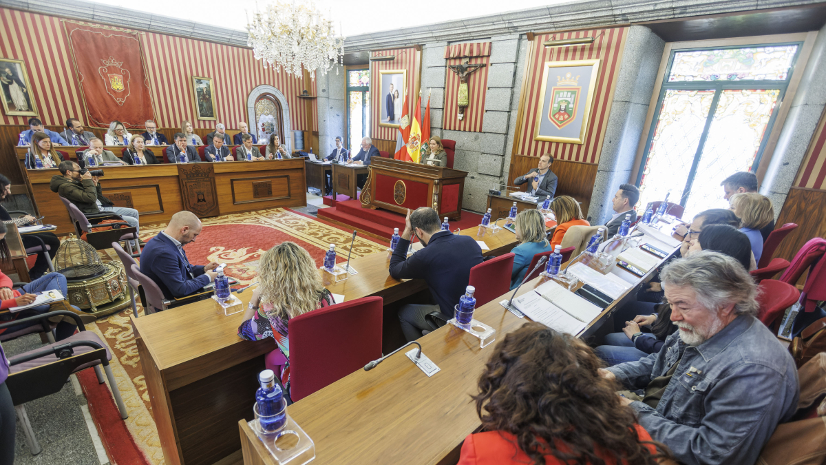 El Pleno extraordinario se convocaba de forma urgente para acelerar la tramitación de la Zona de Bajas Emisiones.