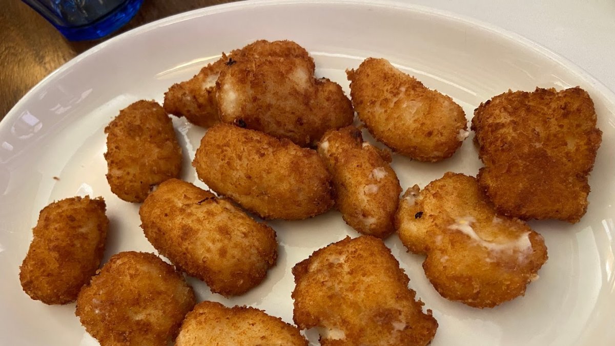 Apetitosa ración de croquetas