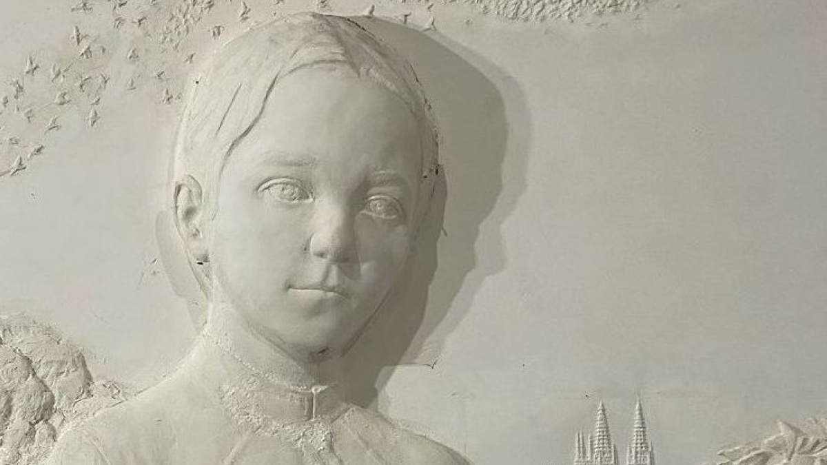 Detalle de una de las puertas diseñadas por Antonio López para la Catedral
