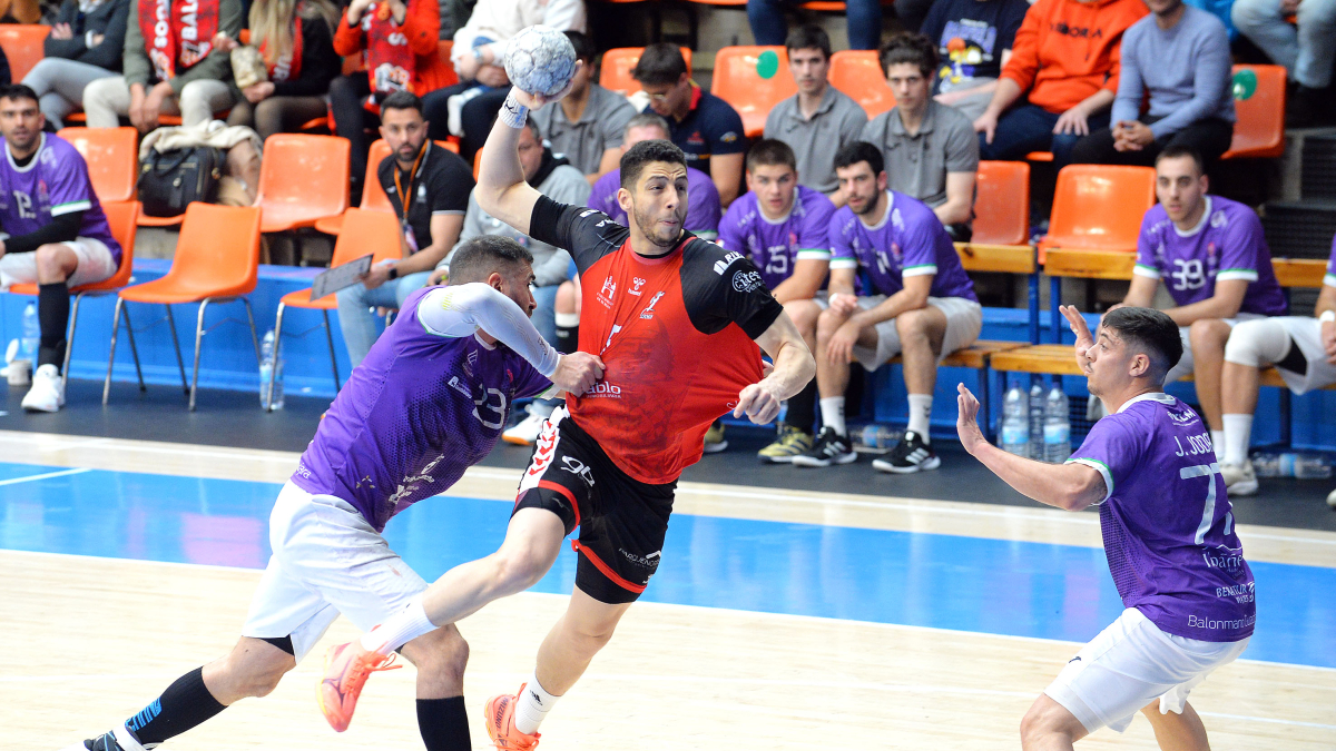 Imagen del partido entre UBU San Pablo Burgos y el Guadalajara.