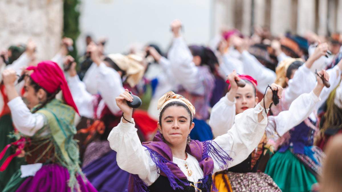 Pasacalles del aniversario la asociación Justo del Río