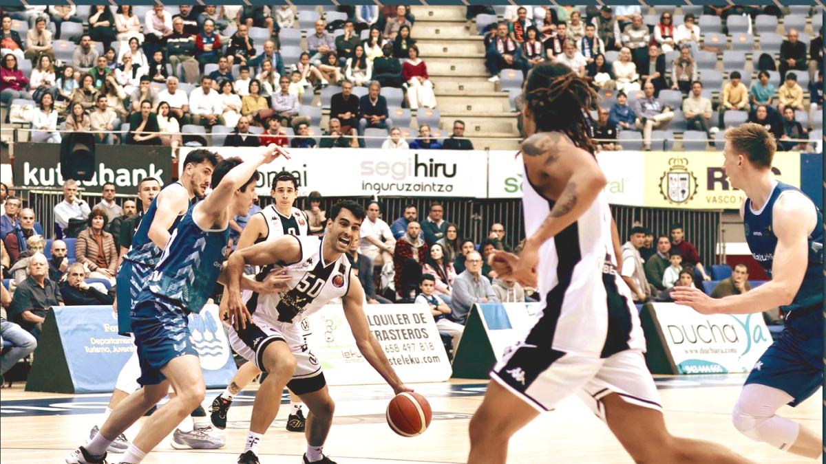 Imagen del partido entre el Guuk Gipuzkoa y el Grupo Ureta Tizona Burgos.