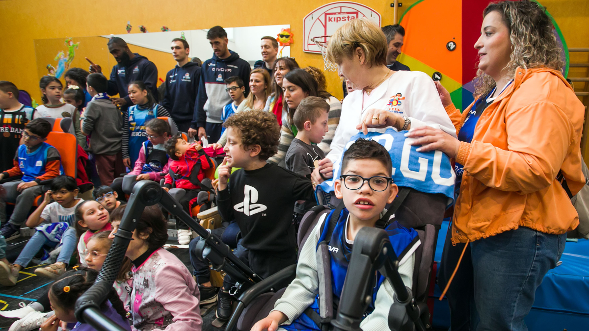 Visita del San Pablo Burgos al colegio Fray Ponce de León.