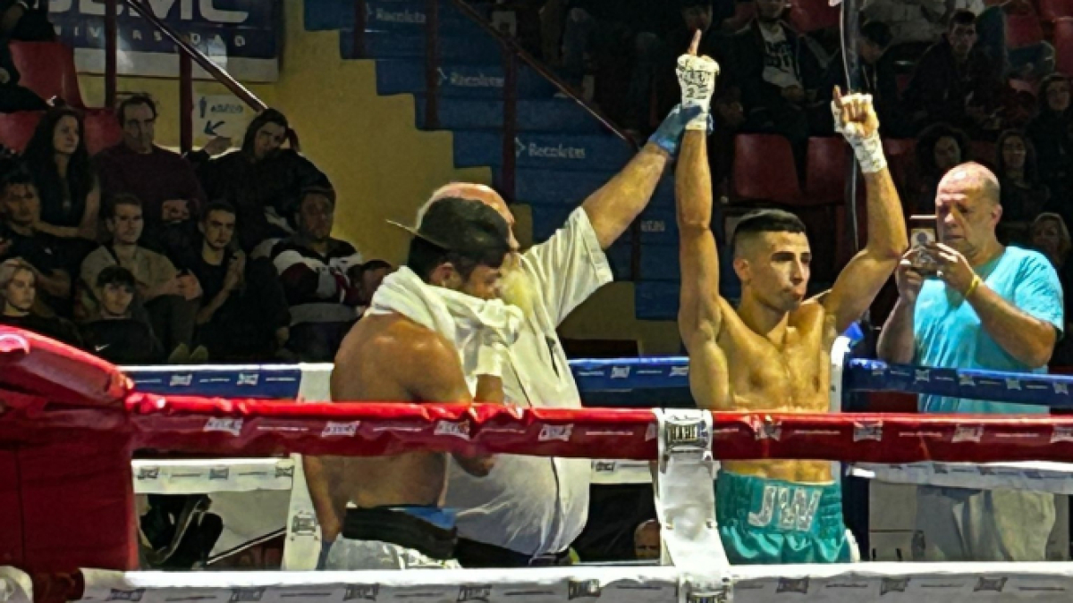 Yazid Ezzaidani es proclamado vencedor por KO en su segundo combate profesional.