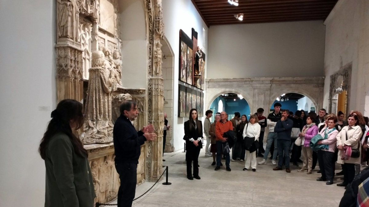Imagen de una visita al Museo de Burgos